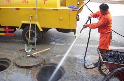 迎新春小區煥新顏——無錫開展下水道與污水池清理，保障居民歡度佳節